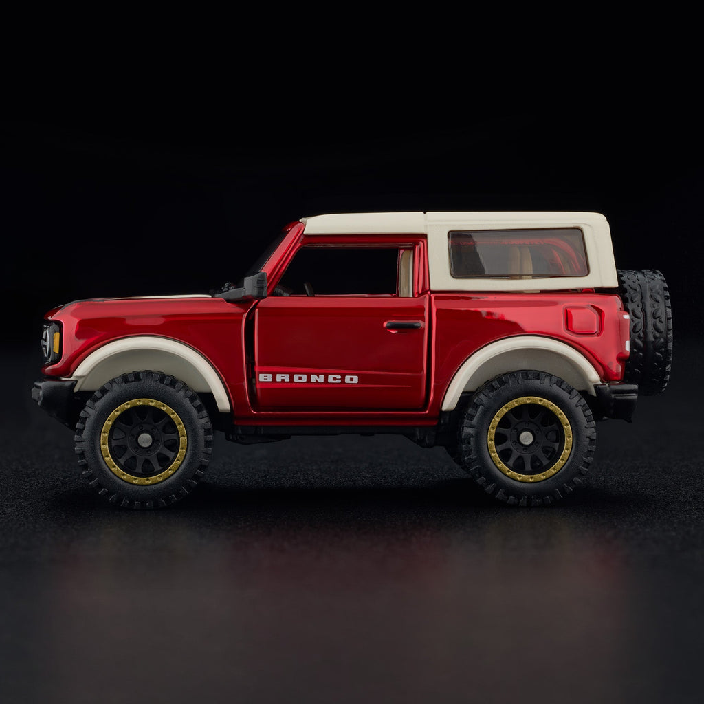 Hot Wheels RLC Exclusive ’21 Ford Bronco - Standard OR Chase Variant (Randomized)