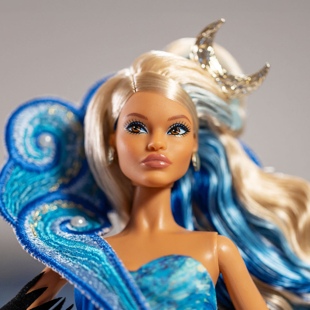 Barbie x MoMA Vincent van Gogh Doll