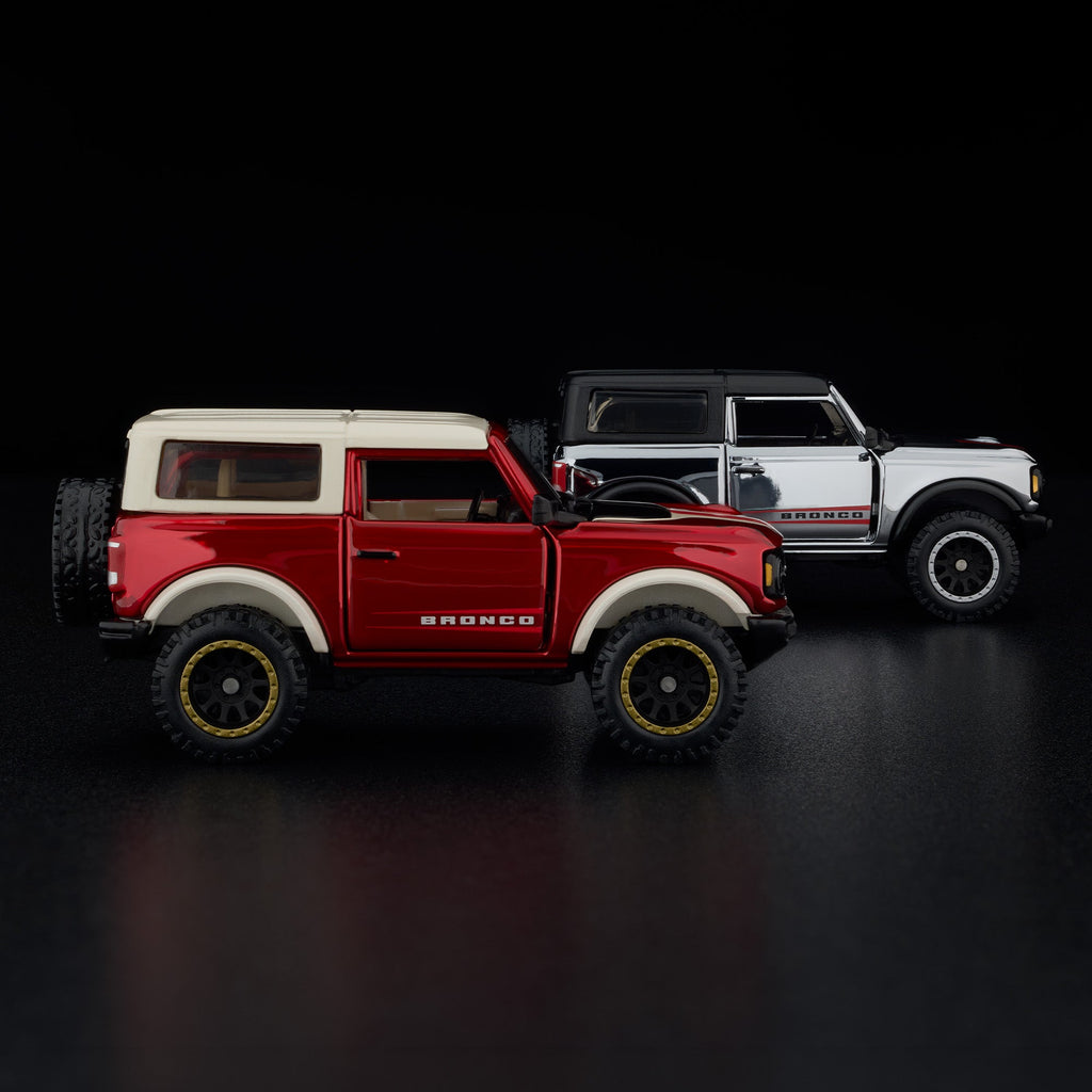 Hot Wheels RLC Exclusive ’21 Ford Bronco - Standard OR Chase Variant (Randomized)